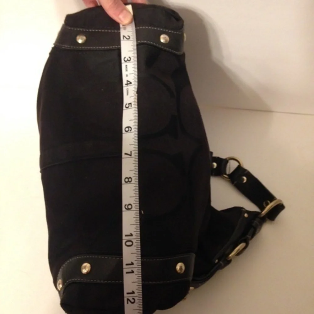 Coach vintage y2k 10620 large Carley signature c hobo shoulder bag